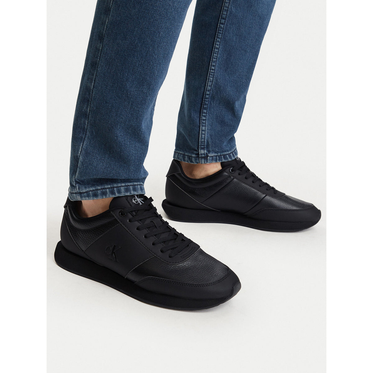 Calvin Klein Сникърси Retro Run Lace Band Tmb Lth Mix HM0HM02447 Черен