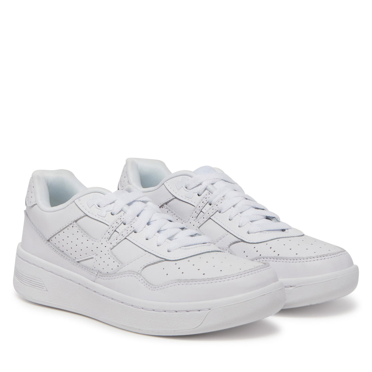 Under Armour Сникърси UA W Court 96 3028637 Бял