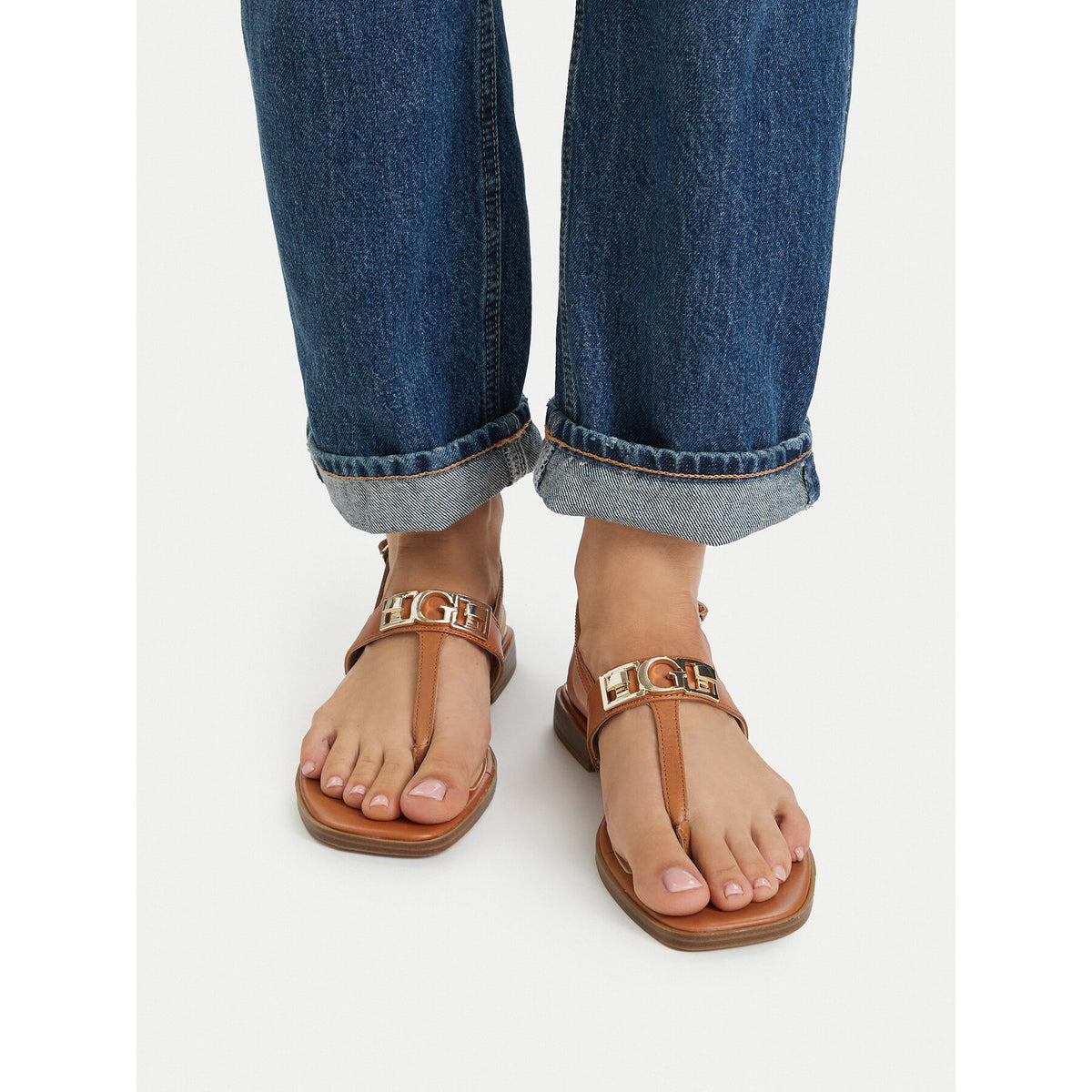 Guess Сандали FLJRMY LEA03 Кафяв