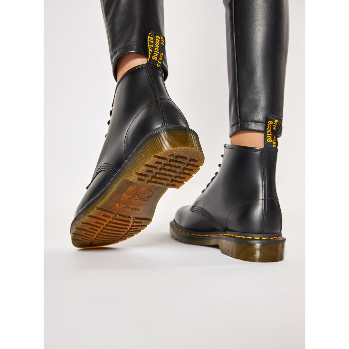Dr. Martens Кубинки 101 YS 26230001 Черен